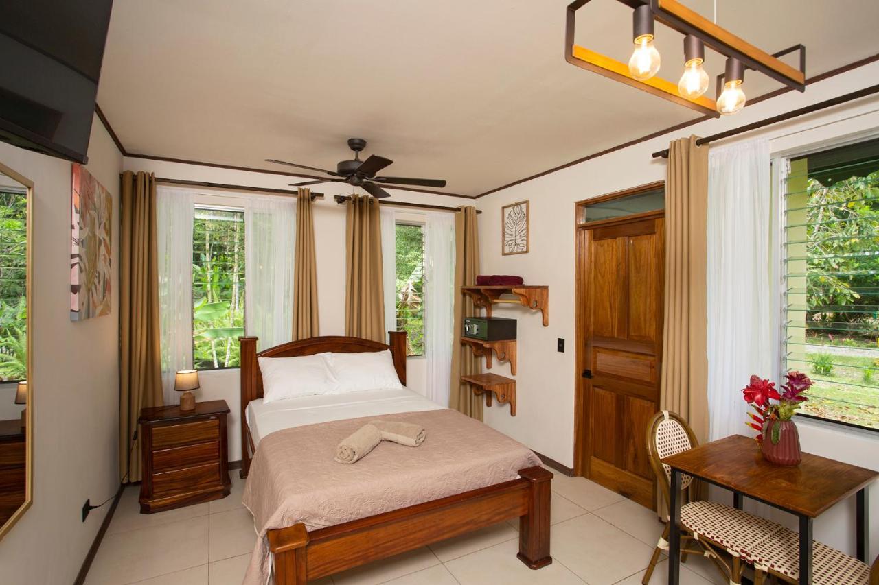 Manzanillo Caribbean Resort Puerto Viejo de Talamanca エクステリア 写真